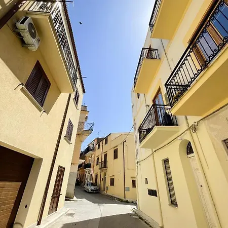 Aparthotel Domus